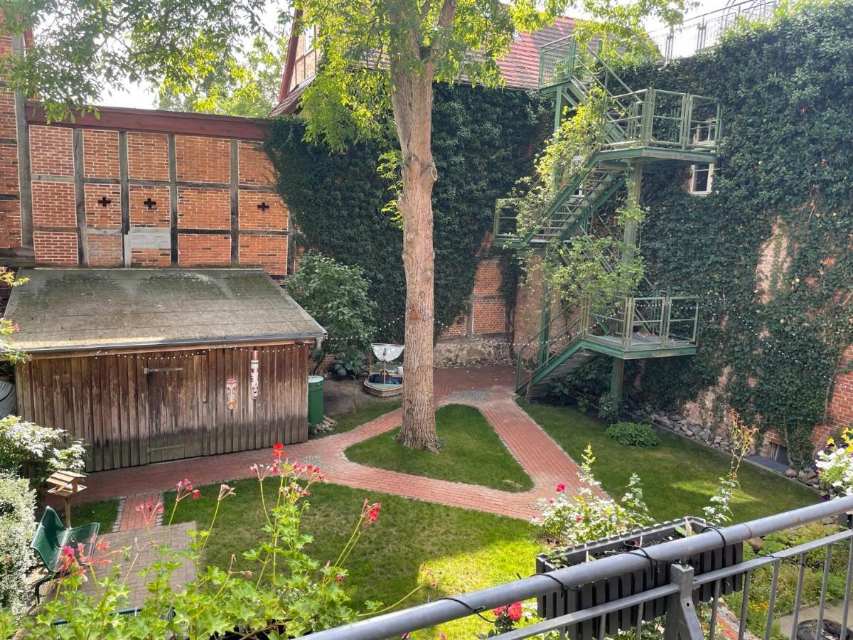 Unterkunft Direkt An Der Schelfkirche Schwerin  Esterno foto